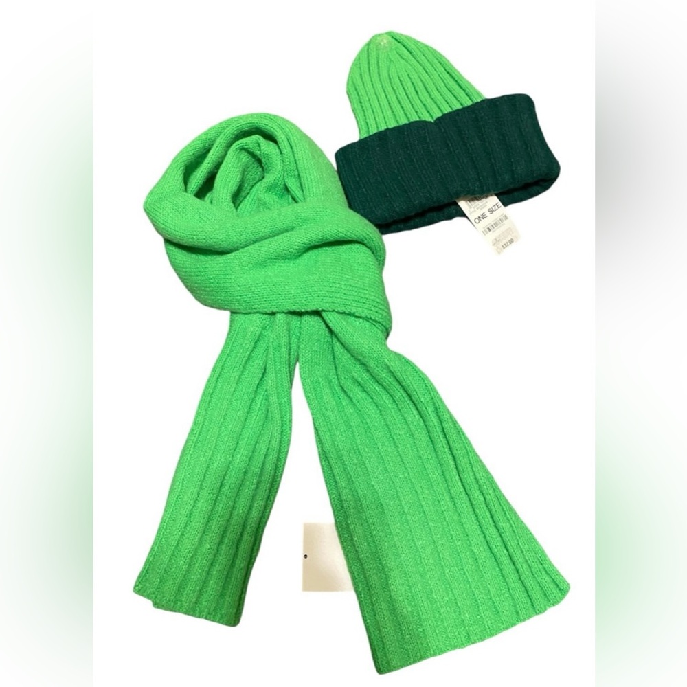 NWT ON 34 St Colorblocked Beanie and Scarf - Picture 2 of 5
